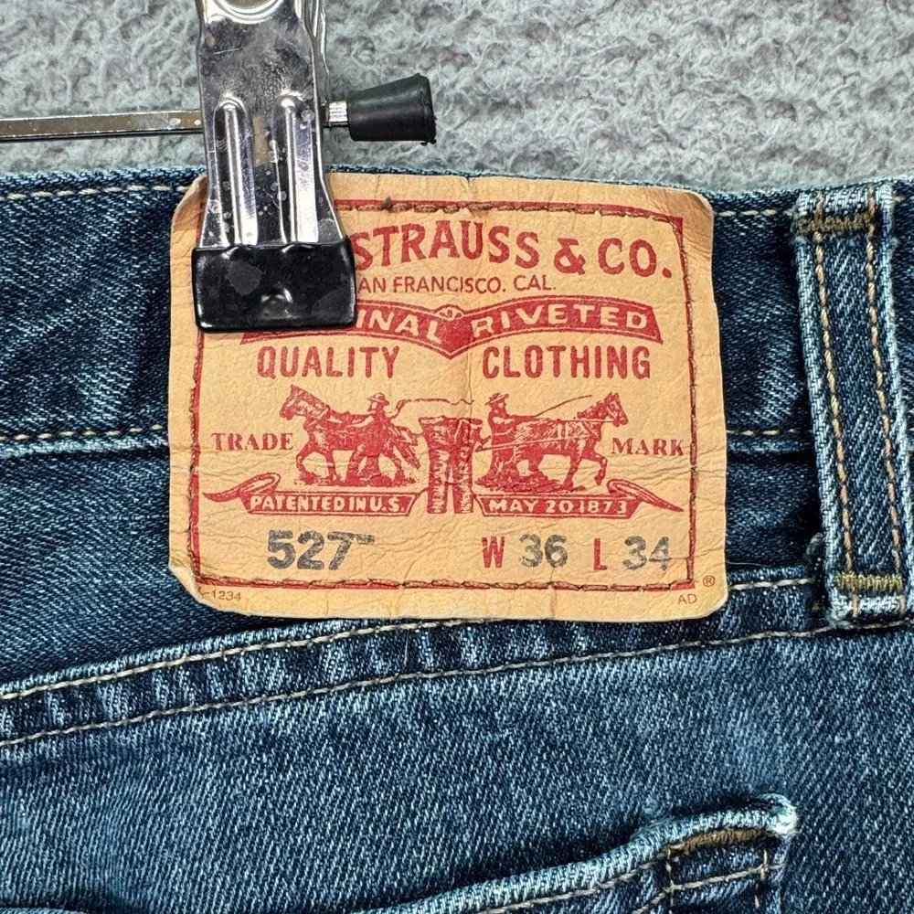 Levis‎ Jeans Mens 36x34 Blue 527 Low Boot Cut Distressed Preppy Classic Y2K